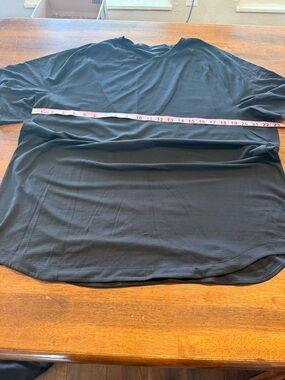 Lululemon Men's Black Crewneck Short Sleeve Shirt -XXL